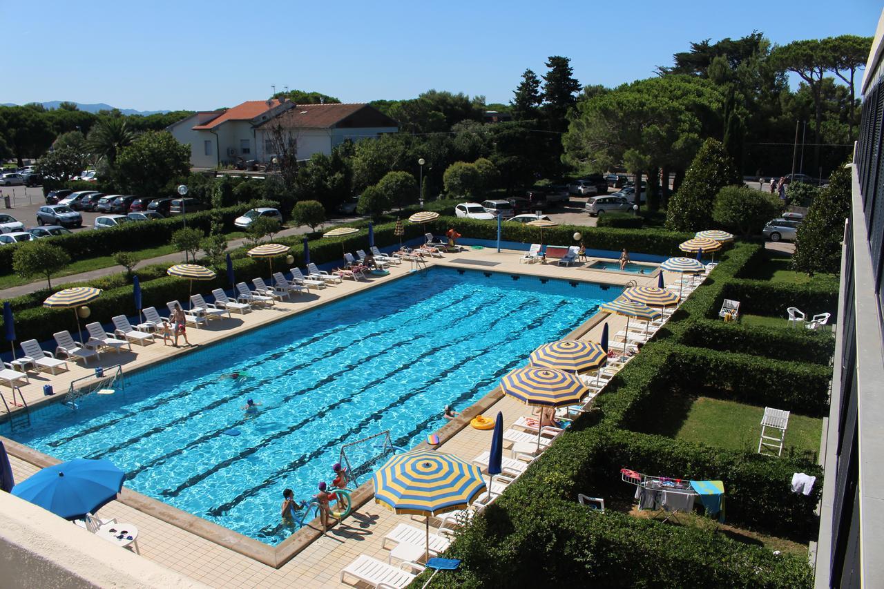 Residence Magnolia Marina Di Bibbona Exterior foto